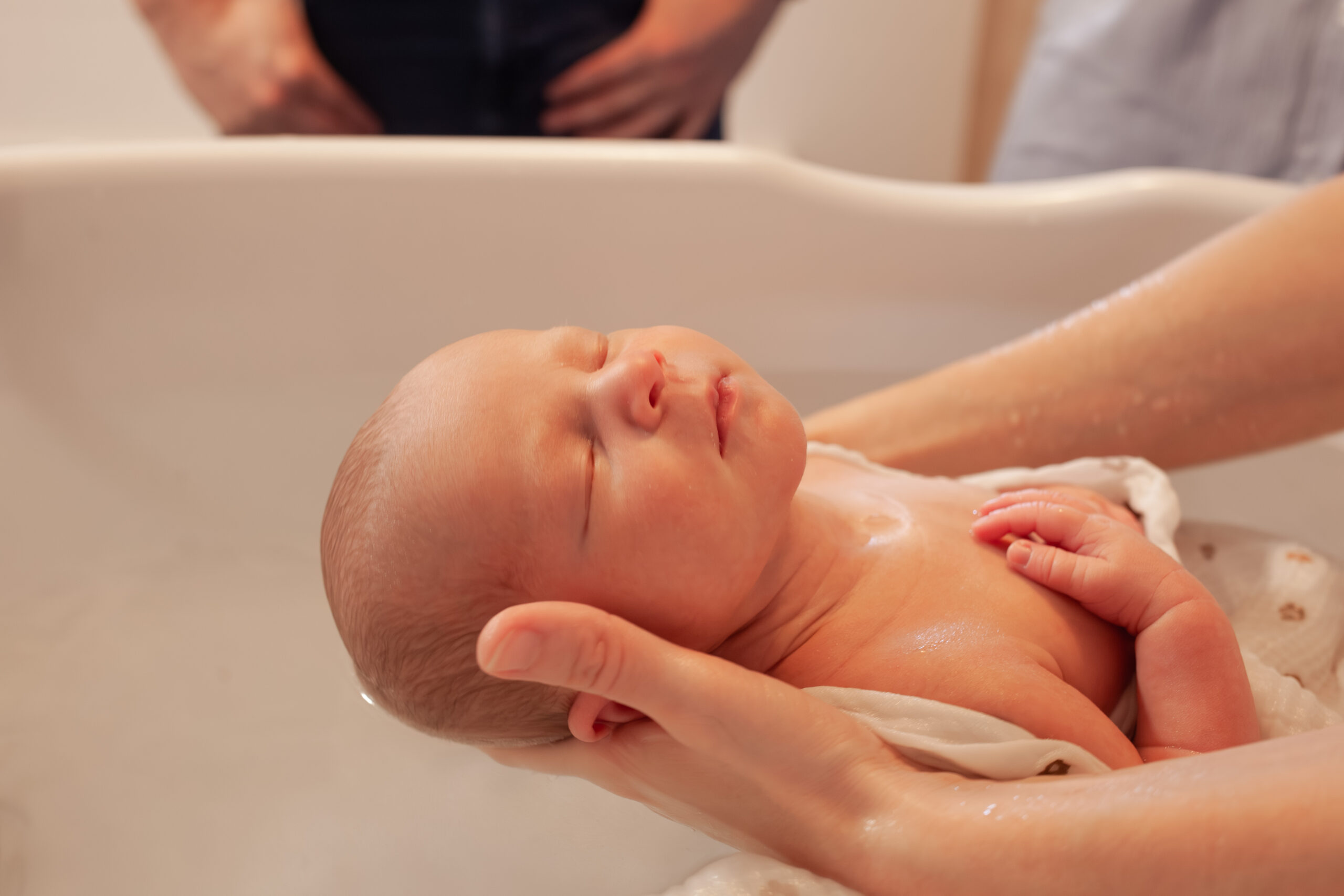 Lire la suite à propos de l’article Le bain thalasso bébé : C&rsquo;est quoi exactement ?